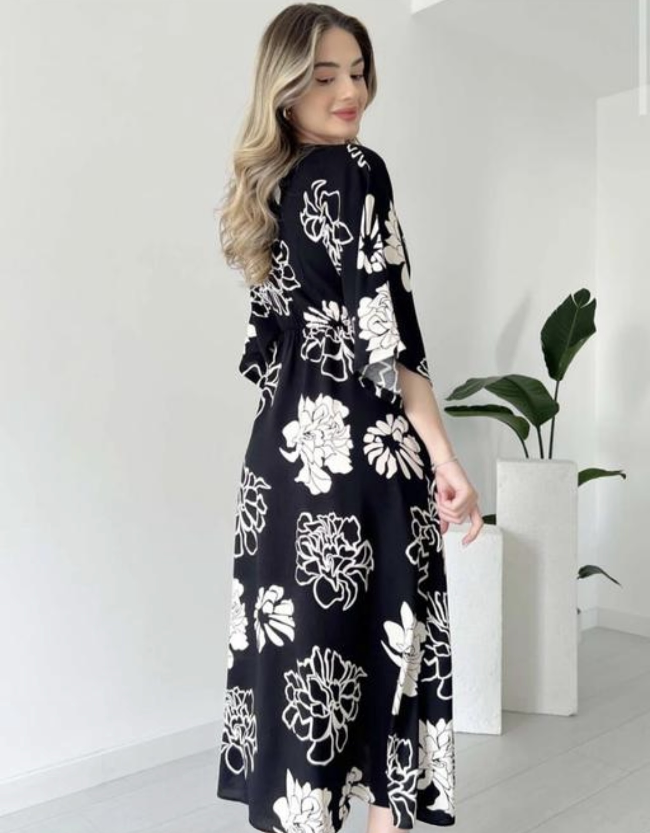 V Neckline Front Slit Maxi Dress  - Image 7