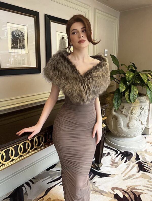 Brown Fur Detailed Bodycon Dress - Image 4