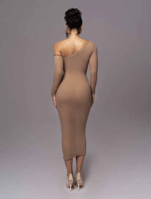 Ruched Off Shoulder Midi Dress - Image 6