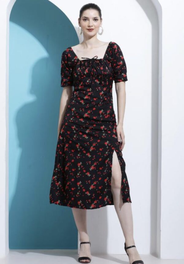 Knee Length - Line Comfy Dress - Image 16