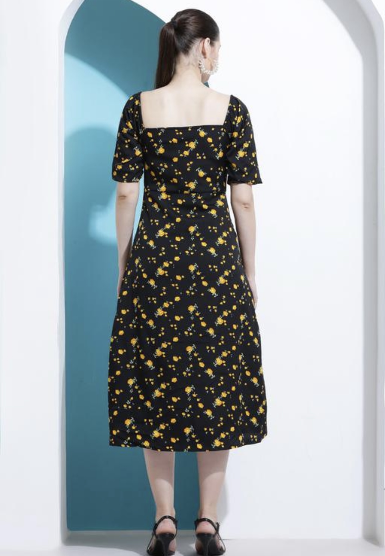 Knee Length - Line Comfy Dress - Image 2