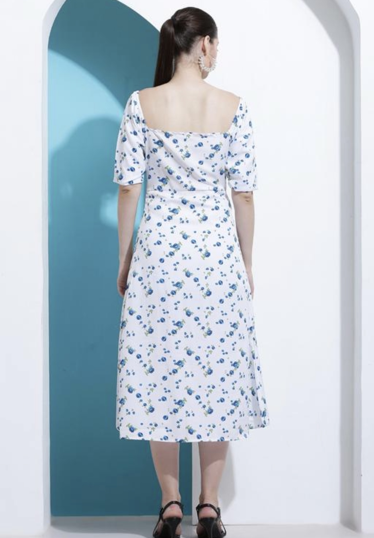 Knee Length - Line Comfy Dress - Image 6