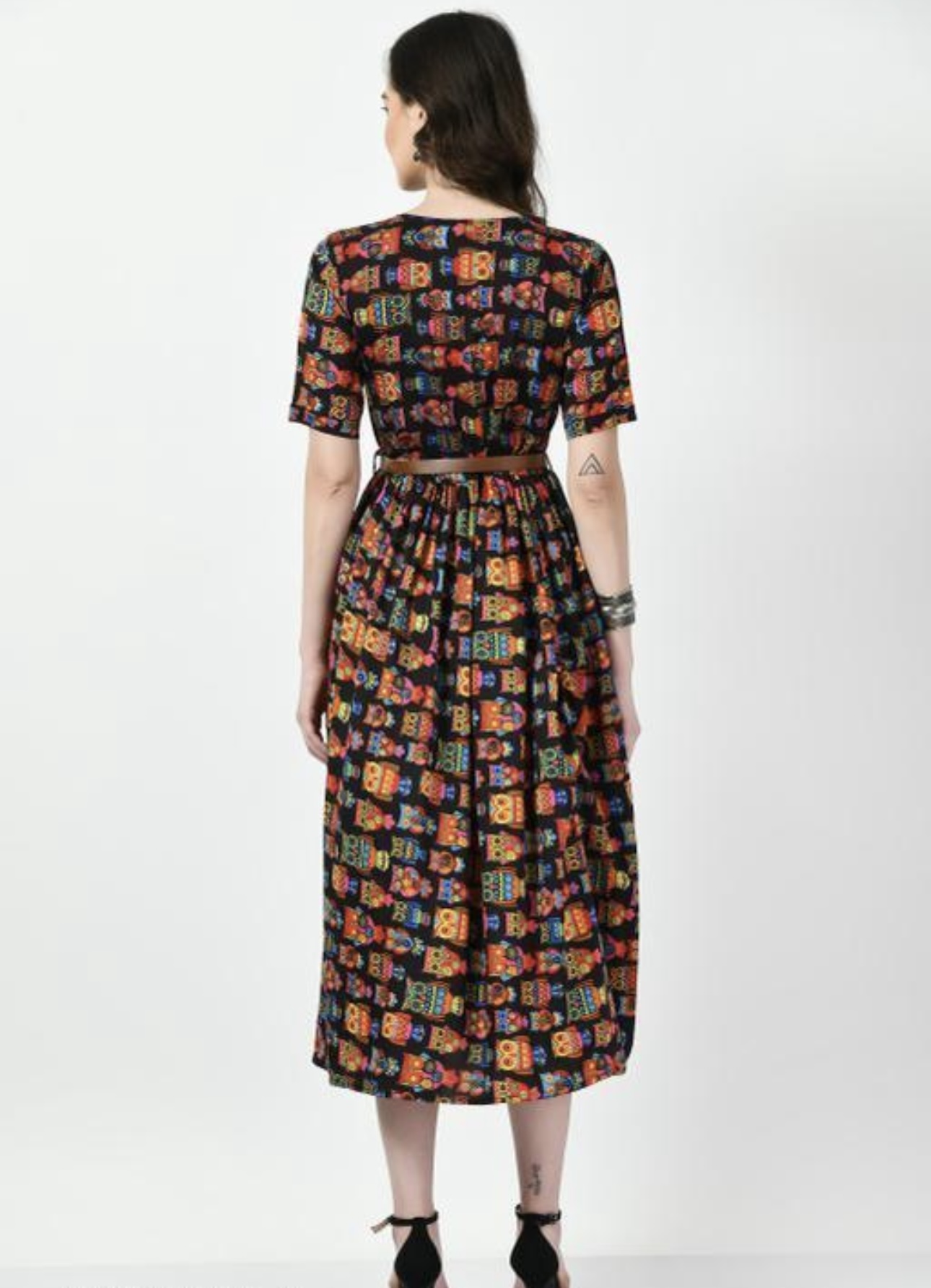 Button Pattern A - Line Dress with Belt - Image 10