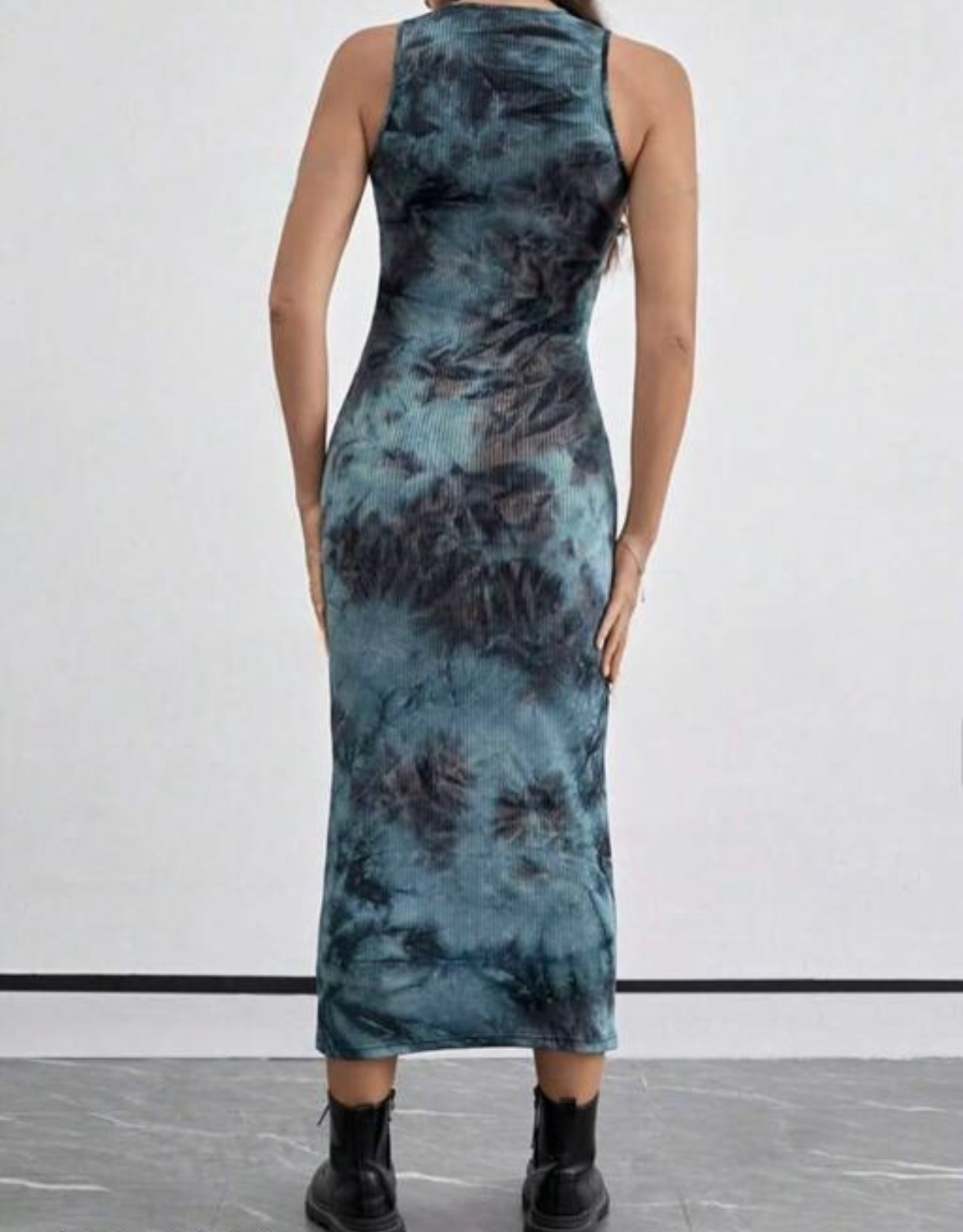 Halter Neck Maxi Dress - Image 9